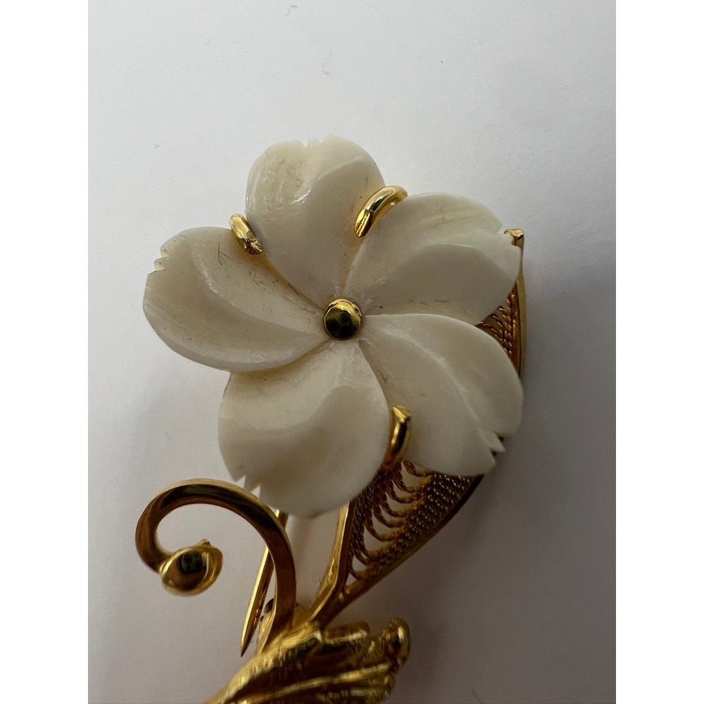 Vintage Sorrento Brooch 12K Gold Filled Carved Shell Flower Filigree‎ Italy - Picture 14 of 16